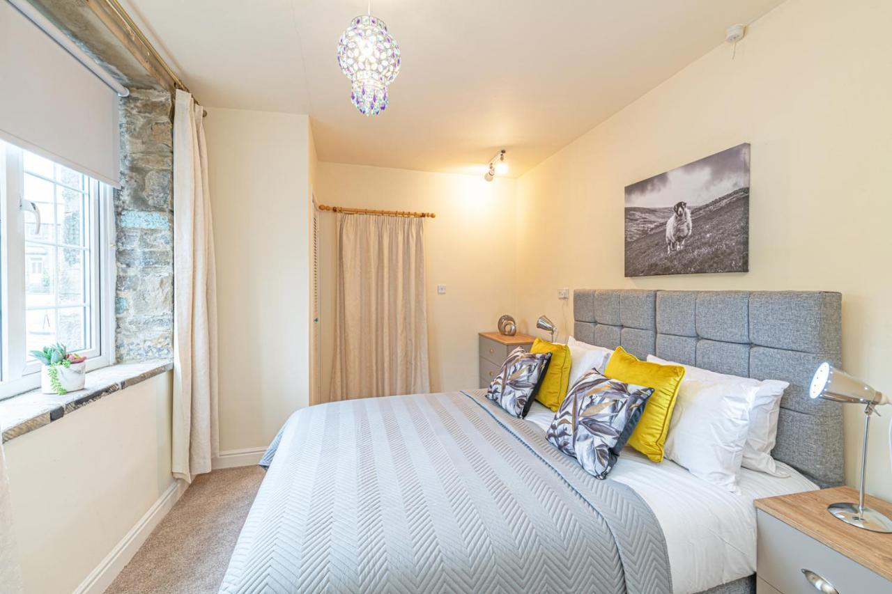 Scalebar Bridge End Mill Apartment Settle